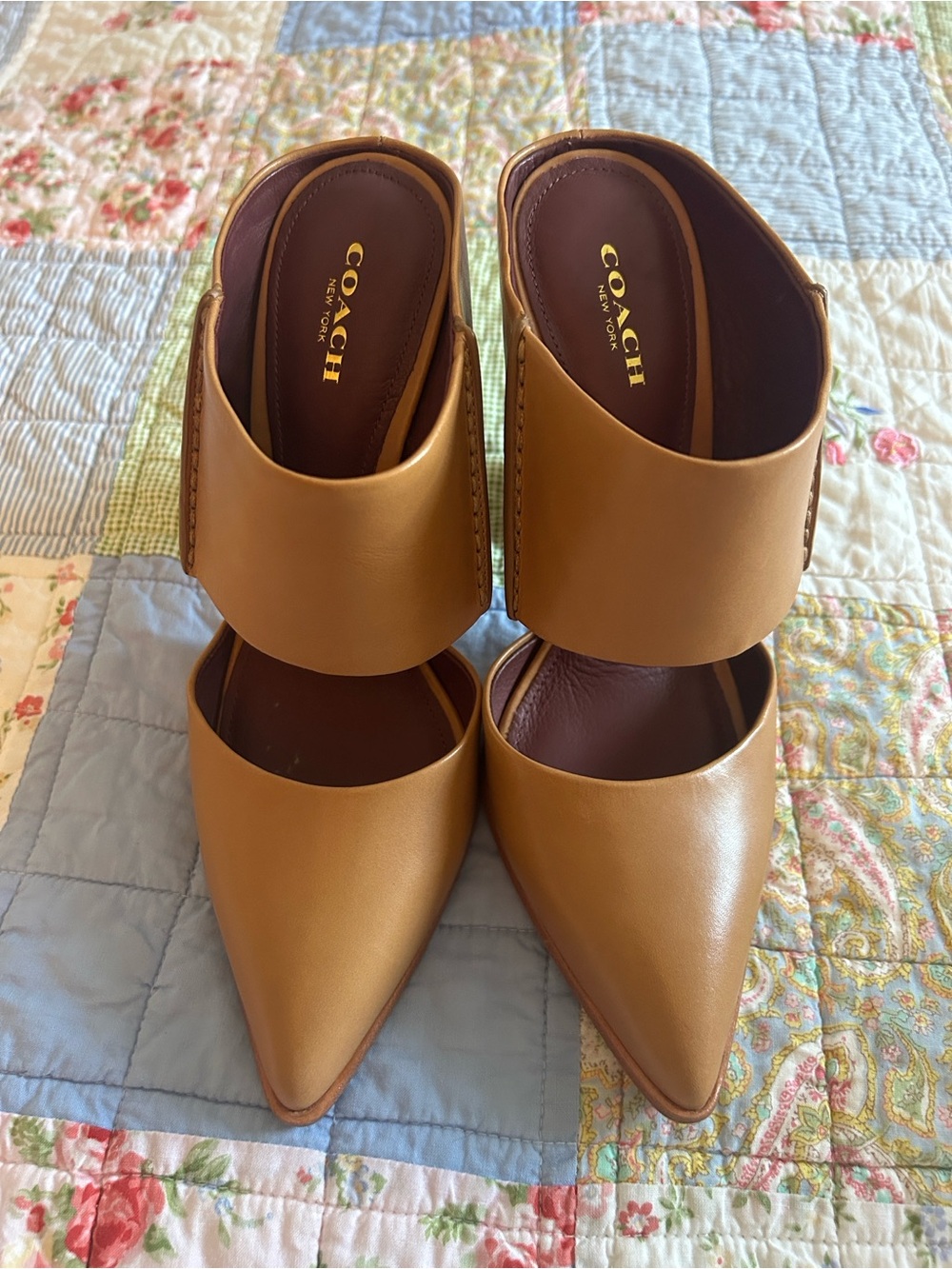 COACH Fortune Women's Tan Leather Pointed-Toe Mules

New, no box